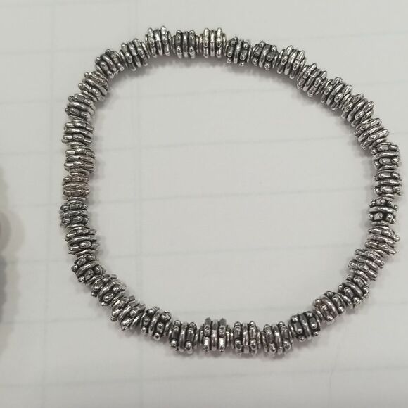 Set of two Silvertone Bracelets - Picture 4 of 4